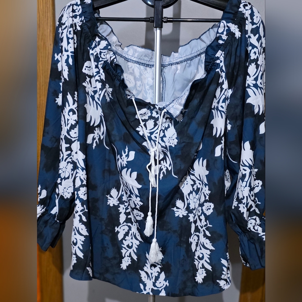 SHEIN Navy and White Floral Blouse